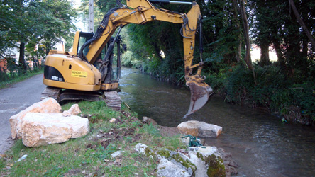 Travaux de confortement sur les berges de La Morge en septembre 2012. Image Enrochements sur La Morge